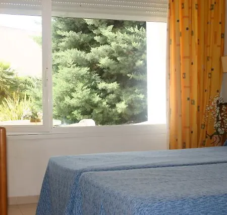 فندق Habitat Garden 3*